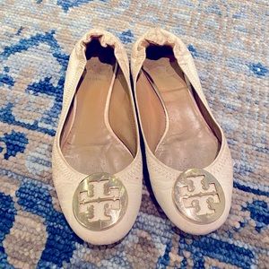 Tory Burch logo ballet flats